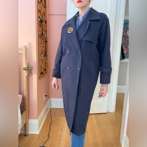 Embroidered black trench coat - one of a kind statement piece lovingly upcycled - Picture 3 of 8